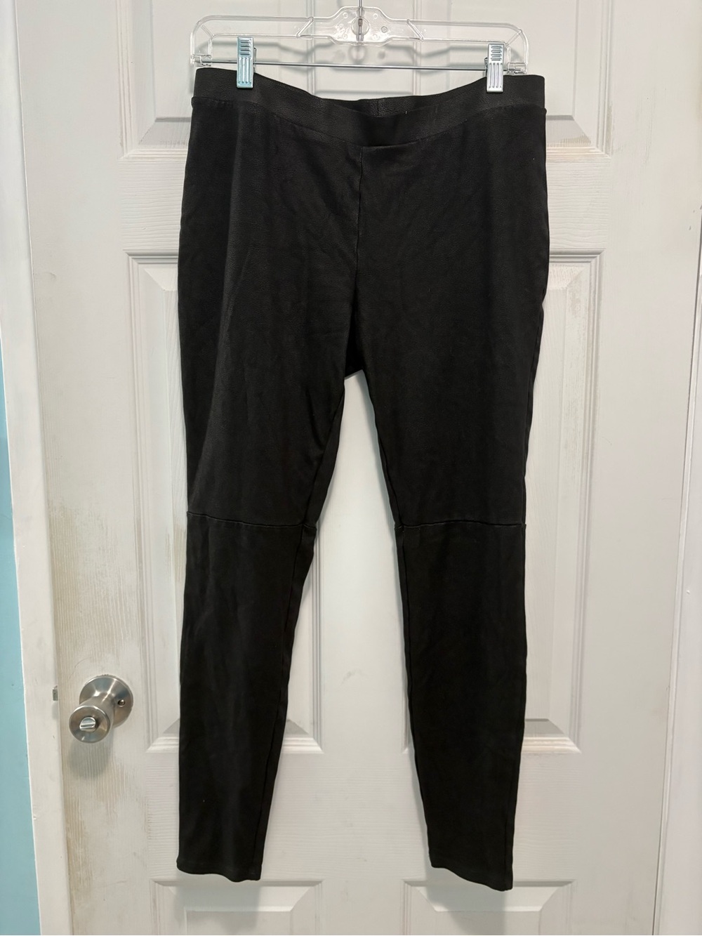 Trouve Black Ponte Stretch Leggings